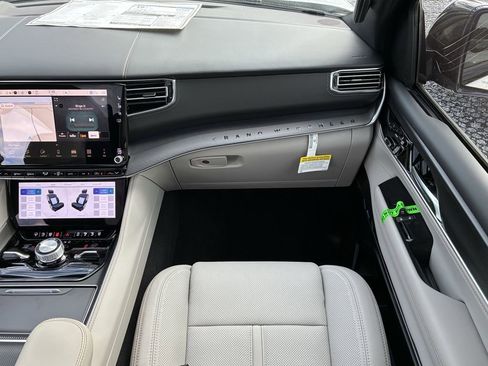 New 2026 Jeep Grand Wagoneer Summit AWD/4WD image 15
