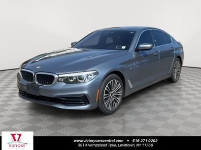 Used 2019 BMW 530i xDrive w/ Premium Package