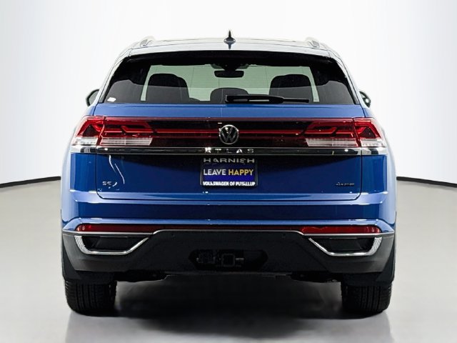 Used 2025 Volkswagen Atlas Cross Sport SE AWD/4WD image 6