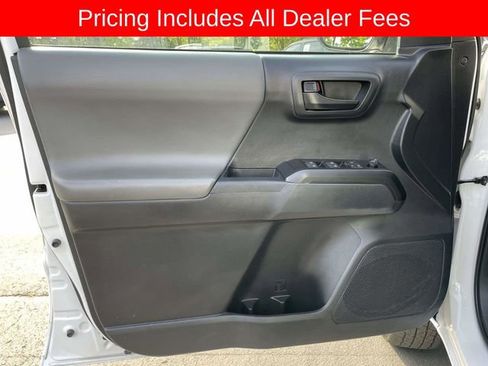 Used 2023 Toyota Tacoma SR AWD/4WD image 17