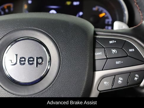 Used 2021 Jeep Grand Cherokee Trailhawk w/ Trailhawk Luxury Group AWD/4WD image 10