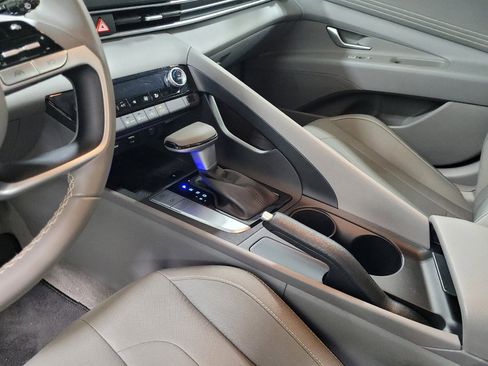 Used 2025 Hyundai Elantra Sport FWD image 26