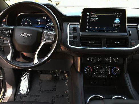Used 2022 Chevrolet Suburban RST w/ Sport Performance Package AWD/4WD image 14