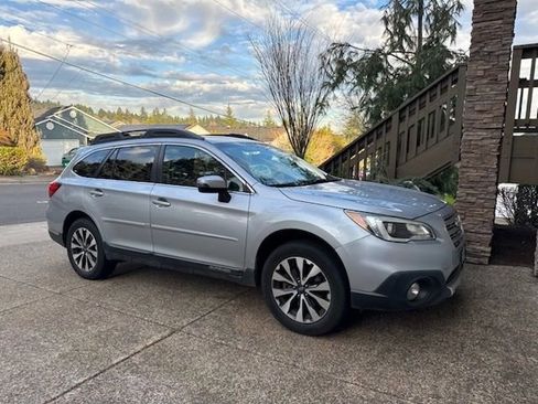 Used 2017 Subaru Outback 2.5i Limited image 1