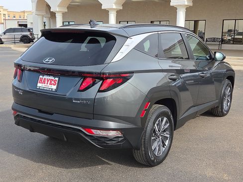 Used 2024 Hyundai Tucson Blue image 4
