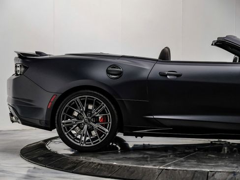 Used 2024 Chevrolet Camaro ZL1 RWD image 29