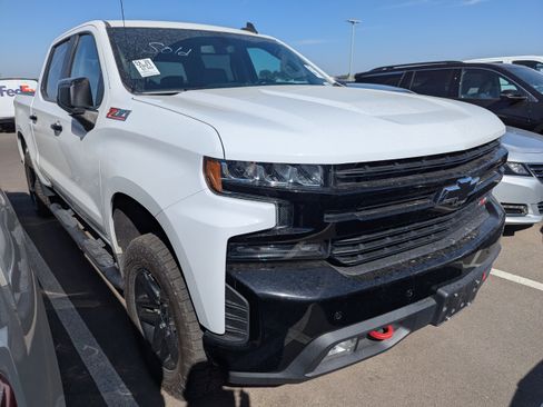 Used 2021 Chevrolet Silverado 1500 LT Trail Boss w/ Convenience Package II AWD/4WD image 4