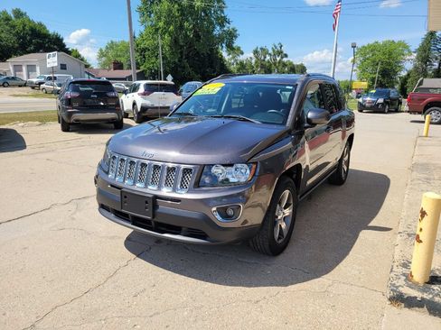 Used 2017 Jeep Compass High Altitude AWD/4WD image 1