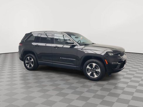 Used 2024 Jeep Grand Cherokee Limited 4xe AWD/4WD image 42