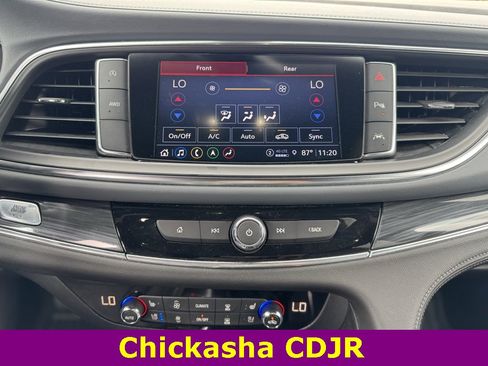 Used 2024 Buick Enclave Premium image 10