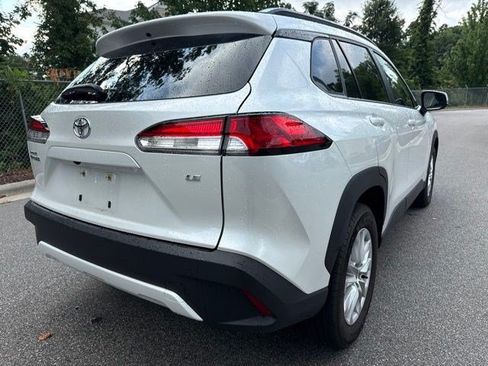 Used 2022 Toyota Corolla Cross LE FWD image 5