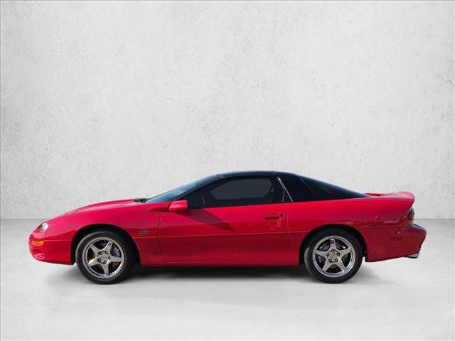 Used 2002 Chevrolet Camaro Z28 w/ SS Performance/Appearance Pkg RWD image 9