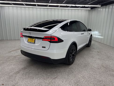 Used 2023 Tesla Model X Plaid image 6