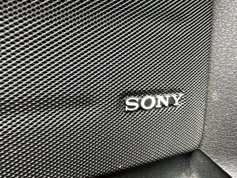 Used 2014 Ford F150 FX4 w/ Equipment Group 402A Luxury image 18