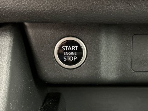 Used 2023 Nissan Rogue S AWD/4WD image 24