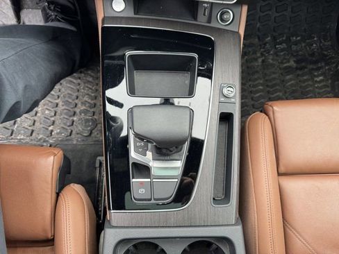 Used 2023 Audi Q5 e Premium Plus w/ Premium Plus Package image 20