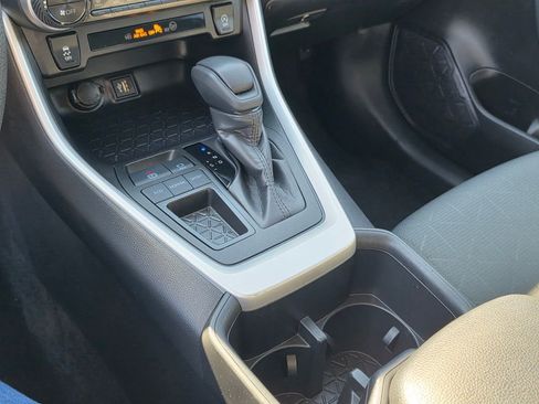 Used 2025 Toyota RAV4 XLE image 24