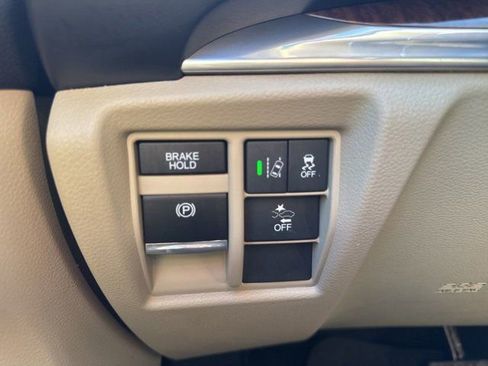 Used 2020 Acura MDX SH-AWD image 22