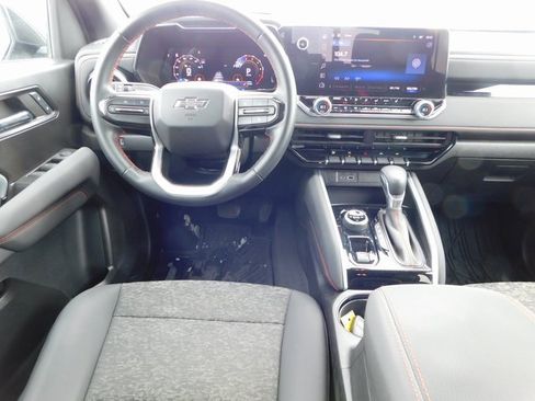 Used 2024 Chevrolet Colorado Z71 w/ Z71 Convenience Package 2 image 20