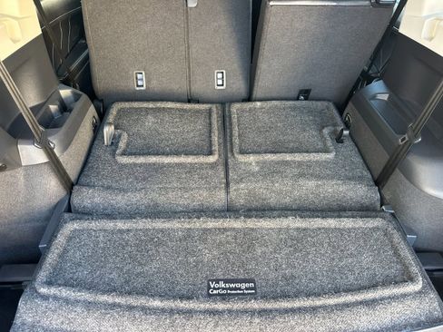 Used 2023 Volkswagen Tiguan SE image 18