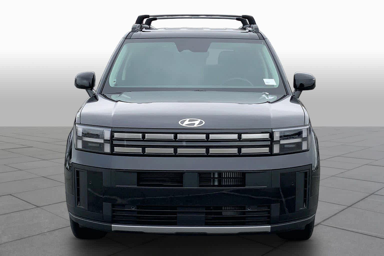 Used 2026 Hyundai Santa Fe SEL FWD image 4