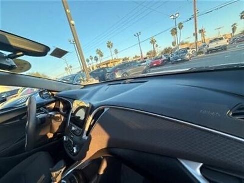 Used 2022 Chevrolet Malibu LT image 35