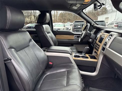 Used 2011 Ford F150 Lariat w/ Lariat Chrome Pkg image 29