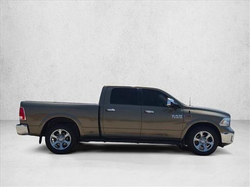 Used 2015 RAM 1500 Laramie AWD/4WD image 4