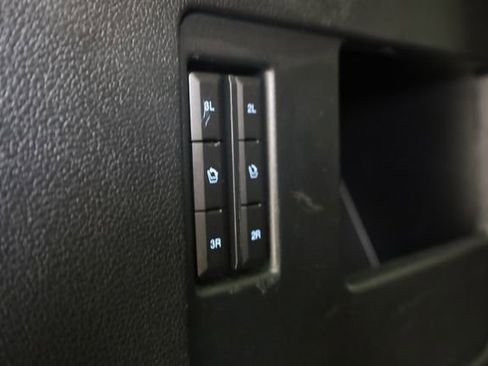 Used 2021 Ford Expedition XLT image 37