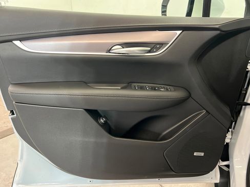 New 2026 Cadillac XT5 Luxury w/ LPO, Floor Liner Package AWD/4WD image 15
