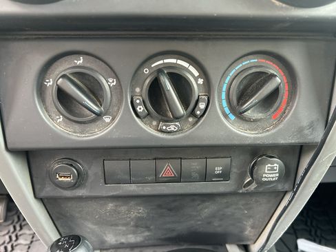 Used 2007 Jeep Wrangler X AWD/4WD image 19