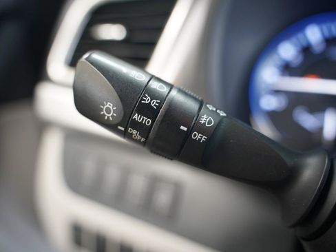 Used 2014 Toyota Highlander XLE AWD/4WD image 14
