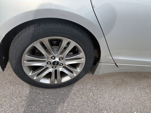Used 2016 Lincoln MKZ w/ Equipment Group 200A Select FWD image 12