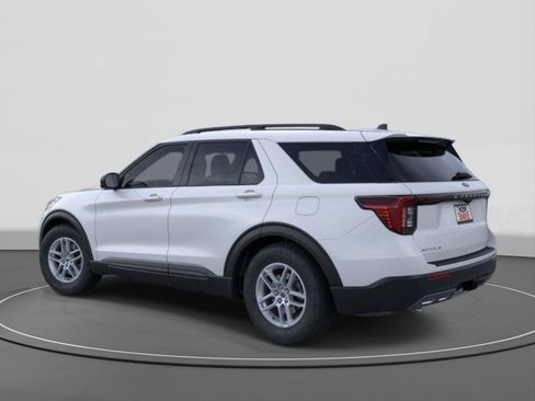 New 2026 Ford Explorer Active w/ Active Comfort Package RWD image 4