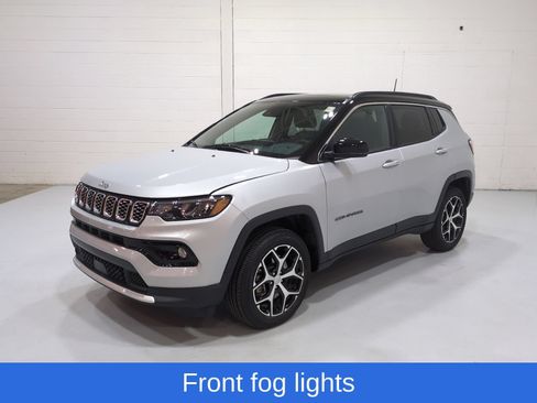 Used 2024 Jeep Compass Limited w/ Sun and Sound Group AWD/4WD image 7