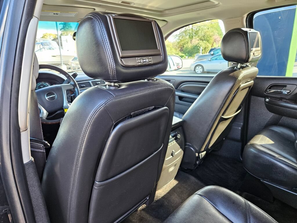 Used 2013 GMC Yukon Denali AWD/4WD image 16