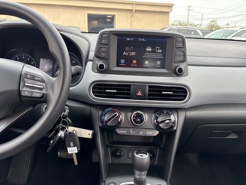 Used 2021 Hyundai Kona SE w/ Cargo Package AWD/4WD image 9