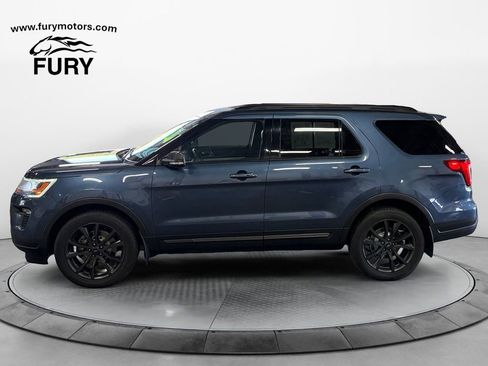 Used 2019 Ford Explorer XLT w/ Equipment Group 202A AWD/4WD image 6