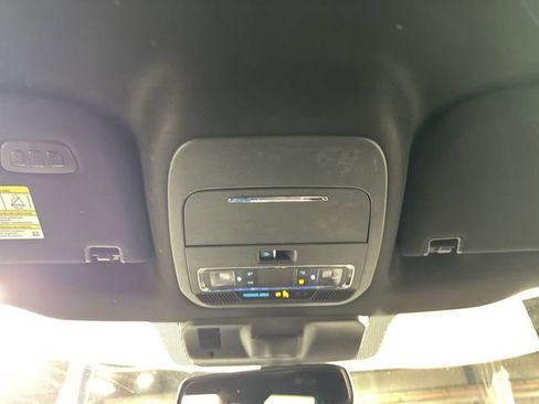 Used 2021 Ford F150 Lariat w/ Equipment Group 502A High image 11