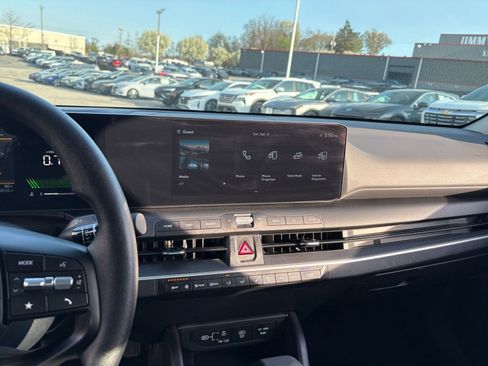 Used 2025 Kia K4 LXS image 20