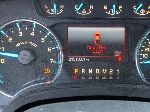 Used 2014 Ford F150 XLT w/ XLT Chrome Package image 10