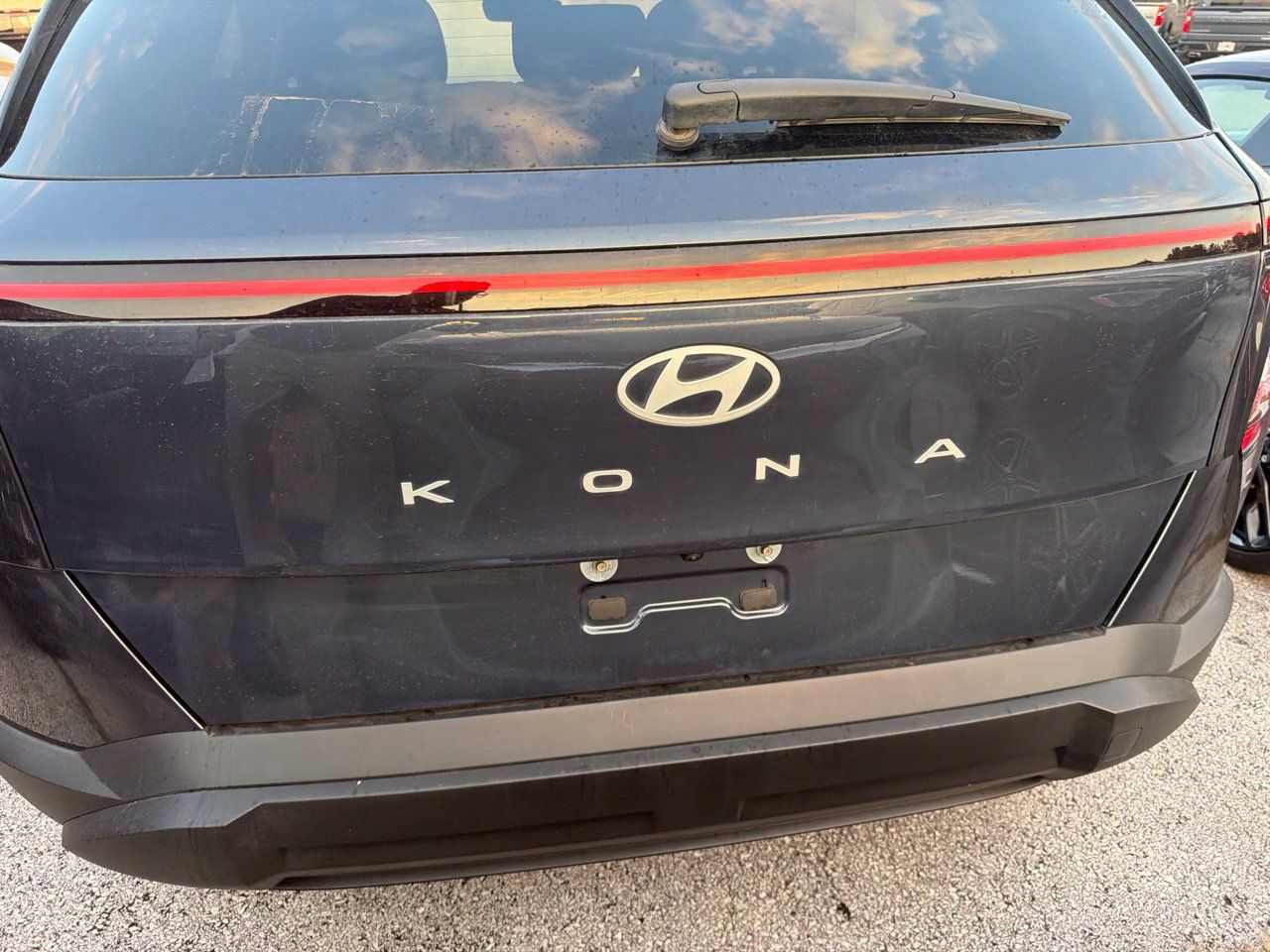 Used 2024 Hyundai Kona SEL FWD image 20