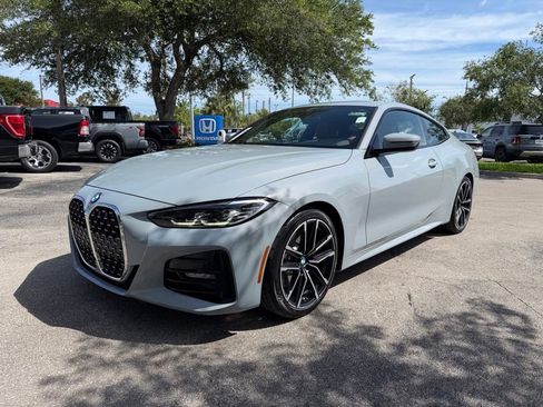 Used 2022 BMW 430i Coupe w/ M Sport Package RWD image 3