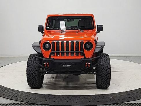 Used 2018 Jeep Wrangler Unlimited Sahara AWD/4WD image 2