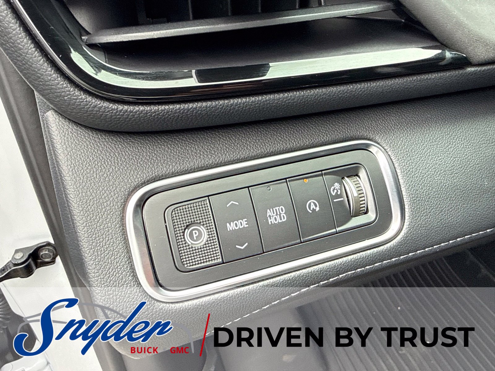 New 2027 Buick Enclave Sport Touring w/ Power Package FWD image 33