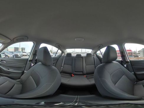 Used 2025 Nissan Altima 2.5 SV image 42