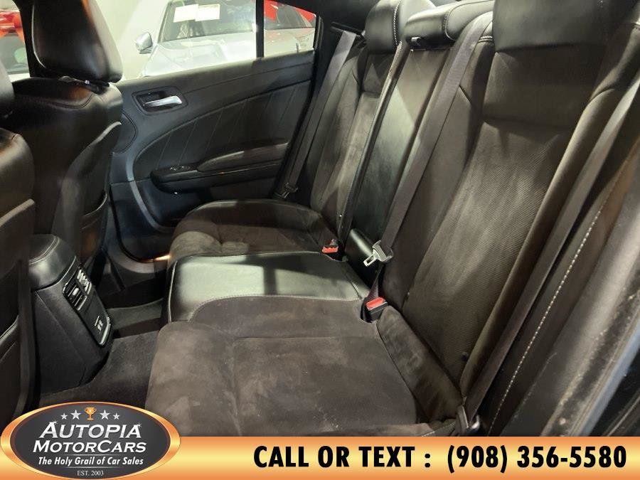 Used 2023 Dodge Charger R/T w/ Plus Group RWD image 15