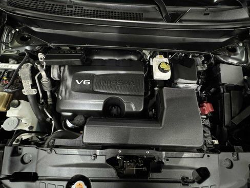 Used 2019 Nissan Pathfinder SV image 58