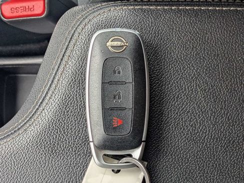 Used 2021 Nissan Kicks S FWD image 28