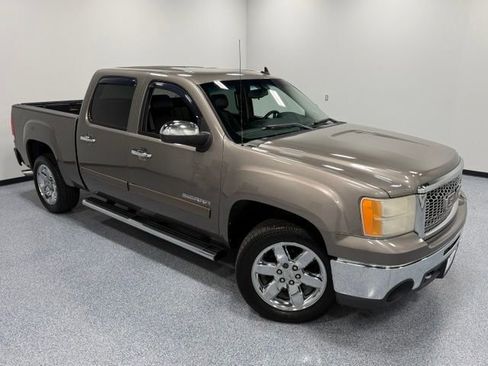 Used 2013 GMC Sierra 1500 SLE w/ Power Tech Package RWD image 29